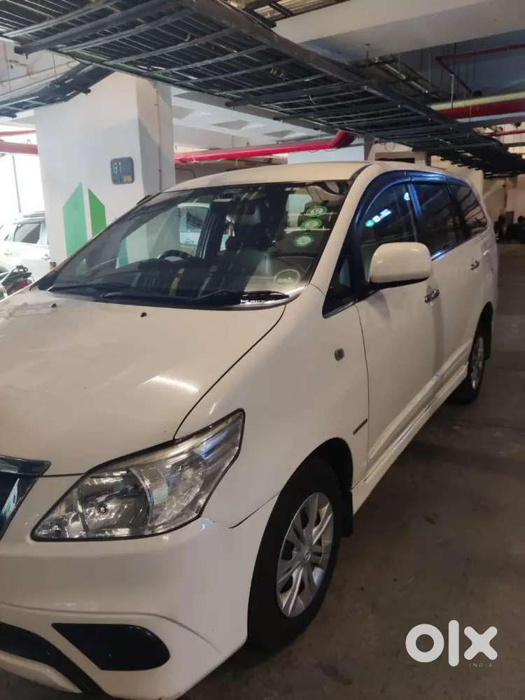 Toyota Innova 2016