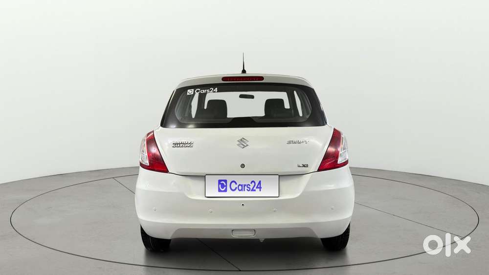 Maruti Suzuki Swift 1.2 Lxi (o), 2015, Cng & Hybrids
