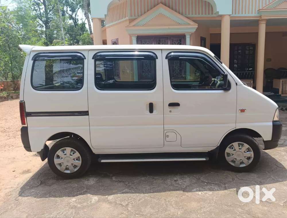 Maruti Suzuki Eeco 2024 Petrol Well Maintained