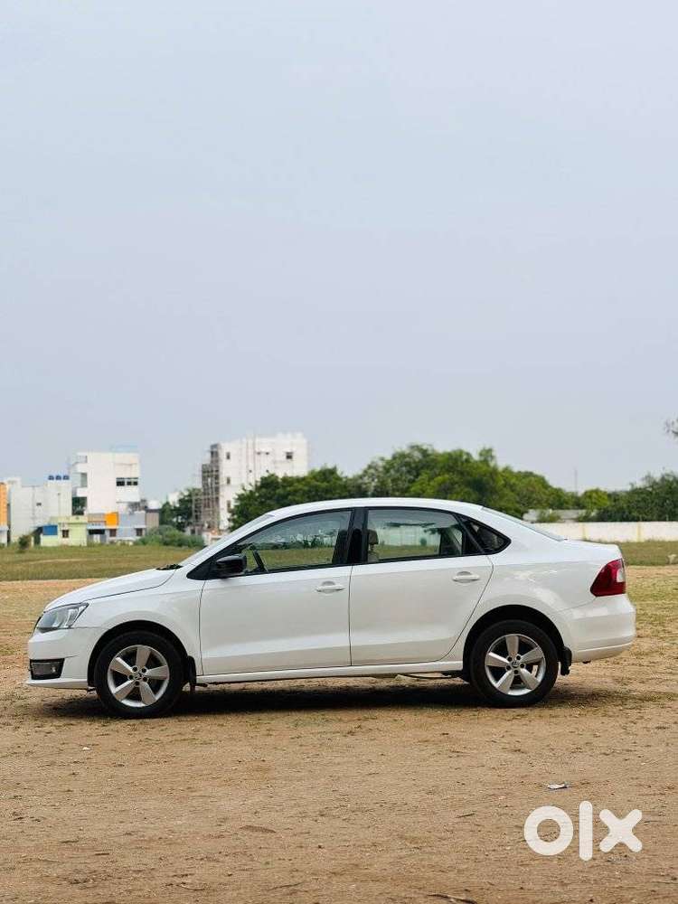 Skoda Rapid 1.5 Tdi Ambition With Alloy Wheel, 2015, Diesel