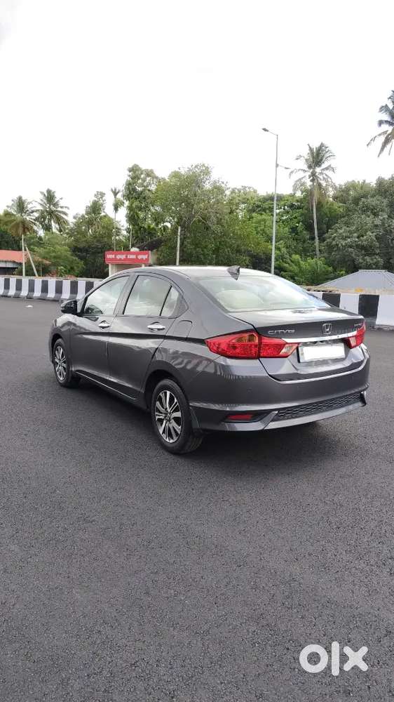 Low Kilometers 2019 Honda City V Petrol 2019