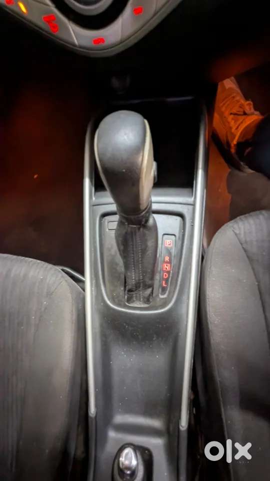 Maruti Suzuki Baleno 1.2 Zeta At, 2017, Petrol