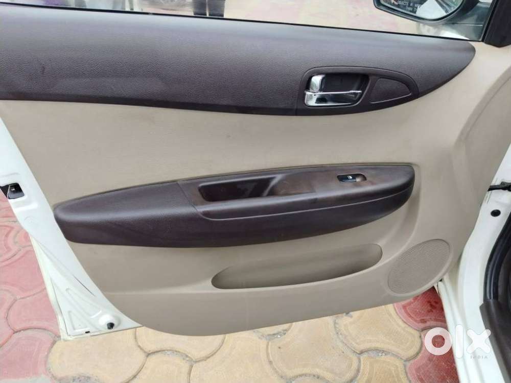 Hyundai I20 Magna 1.2 Mt, 2011, Petrol