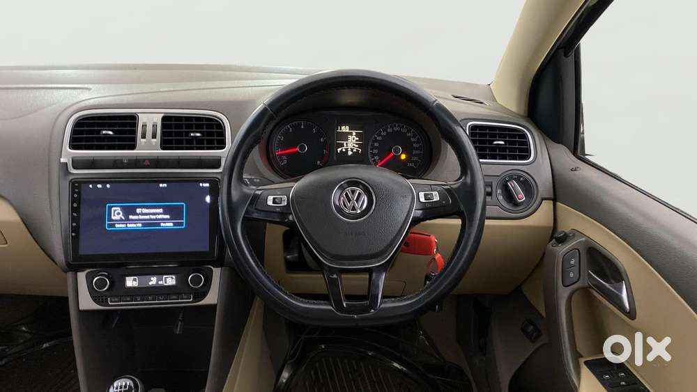 Volkswagen Vento 1.6 Highline, 2015, Petrol