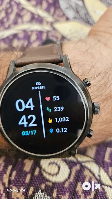 Fossil hot sale smartwatch olx