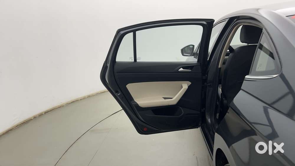 Volkswagen Virtus 1.0 Topline Tsi At, 2023, Petrol