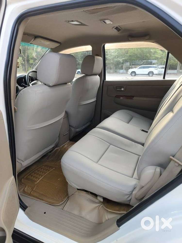 Toyota Fortuner 3.0 4x4 Manual, 2010, Diesel