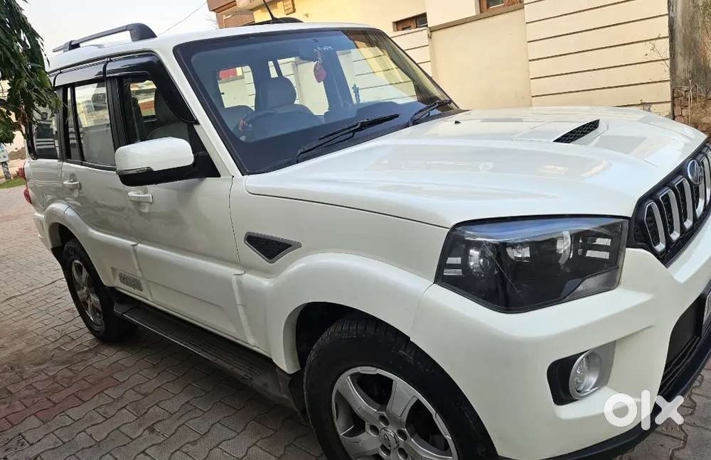 Mahindra Scorpio 2021 Diesel 98100 Km Driven