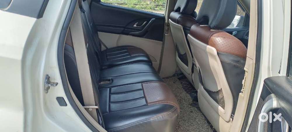 Mahindra Xuv500 2.2 W10, 2015, Diesel