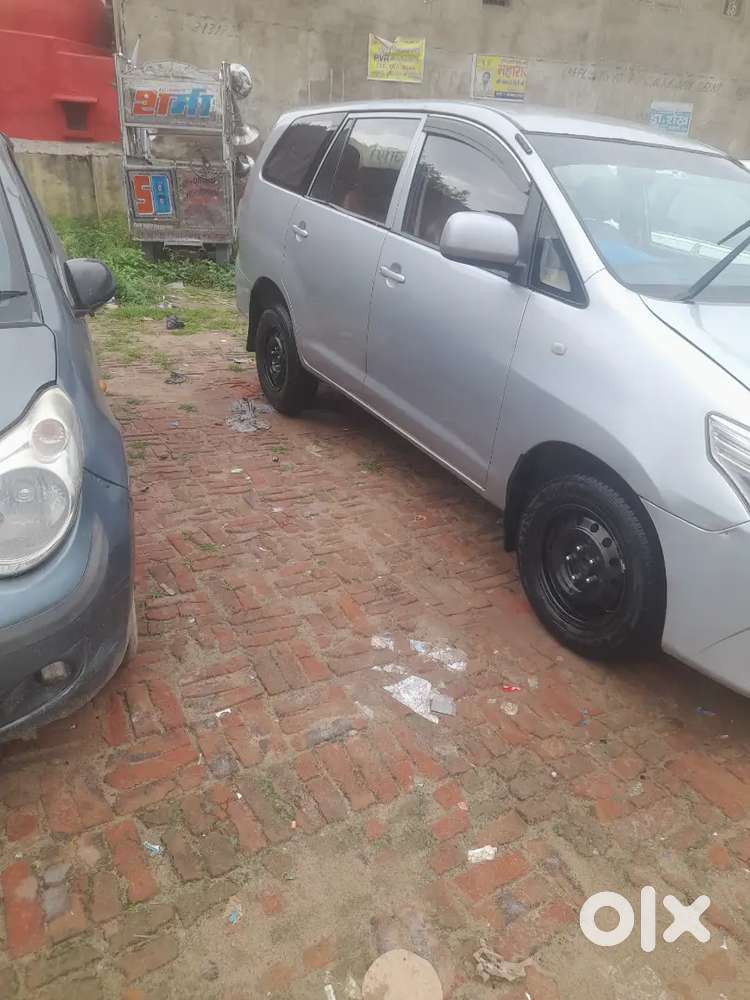 Toyota Innova Hycross 2015 Diesel 2nd Owner