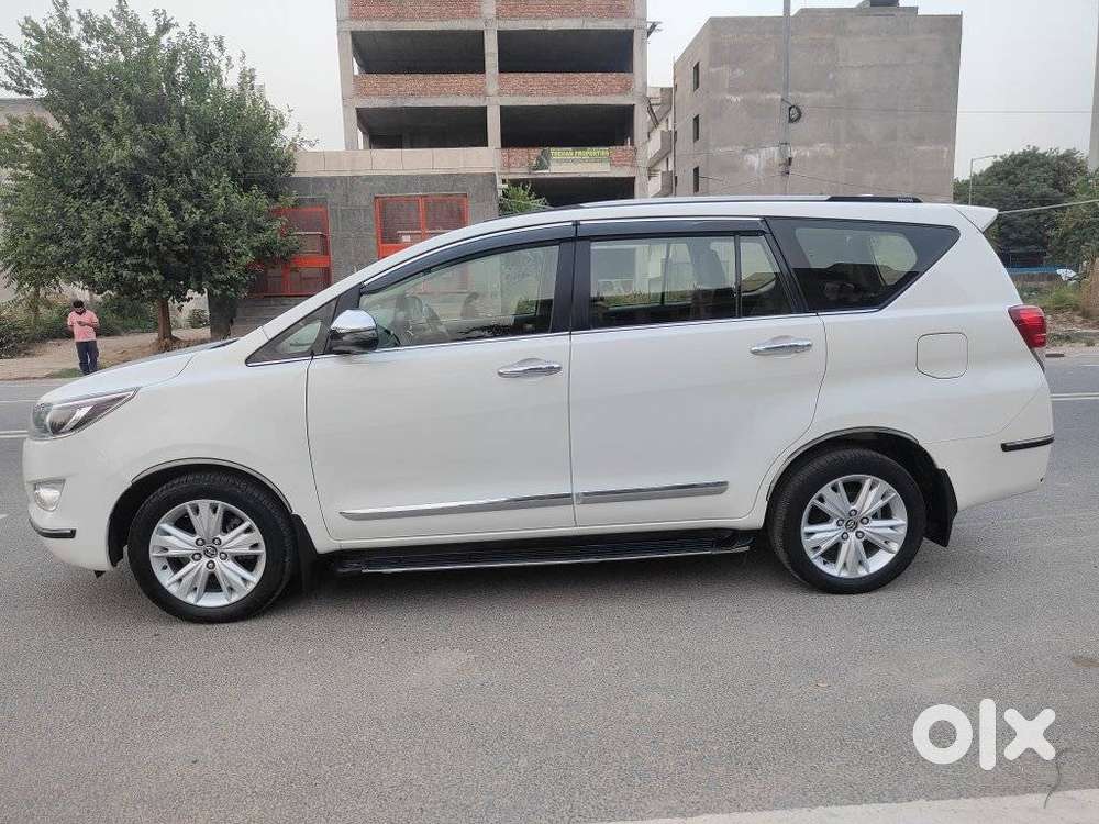 Toyota Innova Crysta 2.8z Automatic, 2019, Diesel