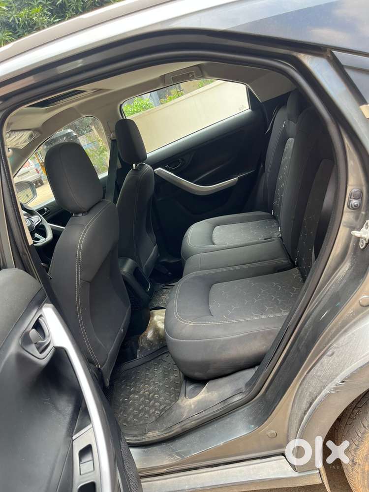 Tata Nexon 1.5 Revotorq Xm Plus (s), 2022, Petrol