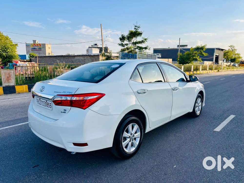 Toyota Corolla Altis 2010-2013 Diesel D4dgl, 2015, Diesel