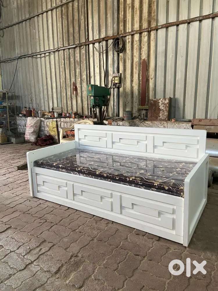 NEW SOFA CUMBED