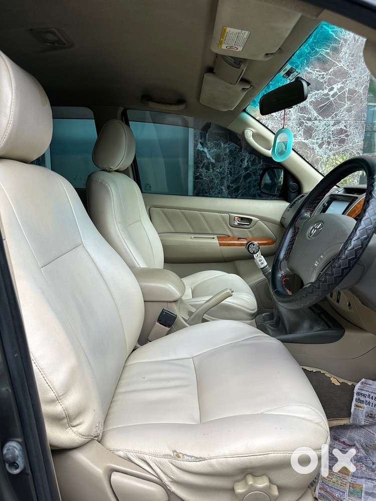 Toyota Fortuner Diesel 2012