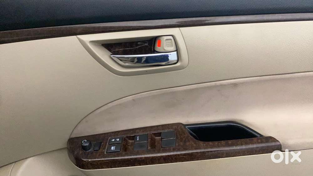 Maruti Suzuki Swift Dzire 1.2 Vxi Bsiv, 2016, Petrol