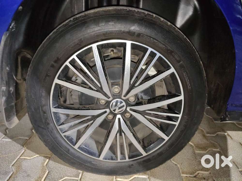 Volkswagen Vento 2010-2013 Petrol Highline At, 2021, Petrol