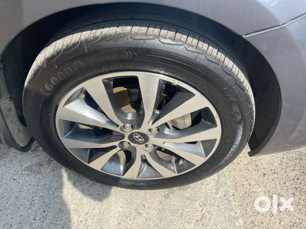 Hyundai Verna Fluidic 1.6 Vtvt Sx, 2014, Petrol