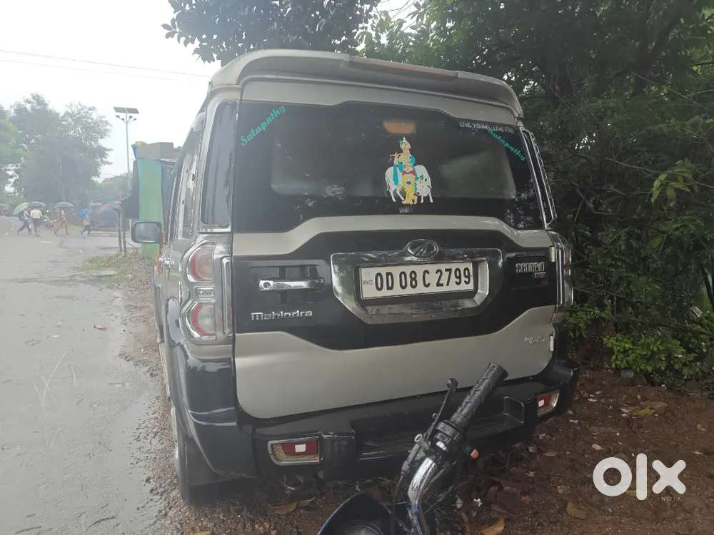 Mahindra Scorpio Diesel 2015 Automatic