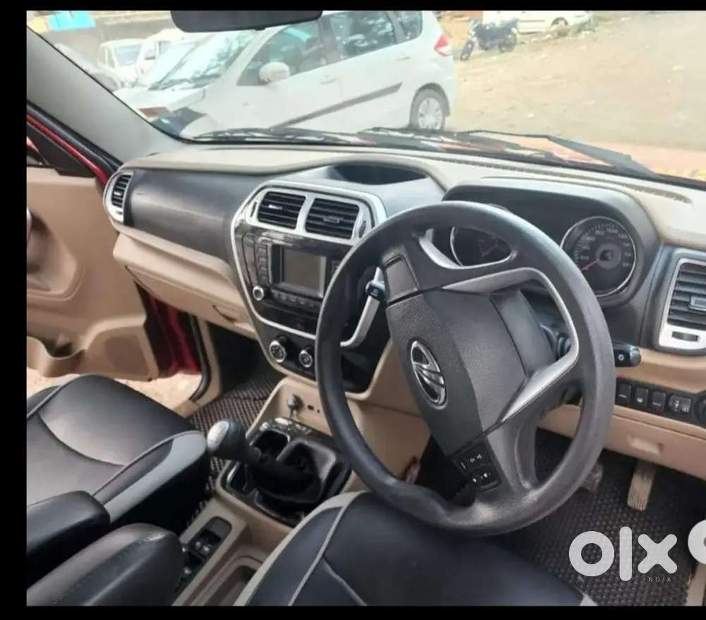 Mahindra Tuv 300 2019