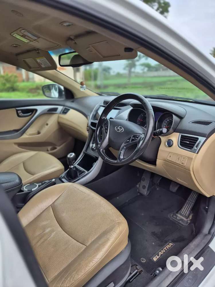 Selling My Hyundai Elantra Topend Model Next To Showroom Condition