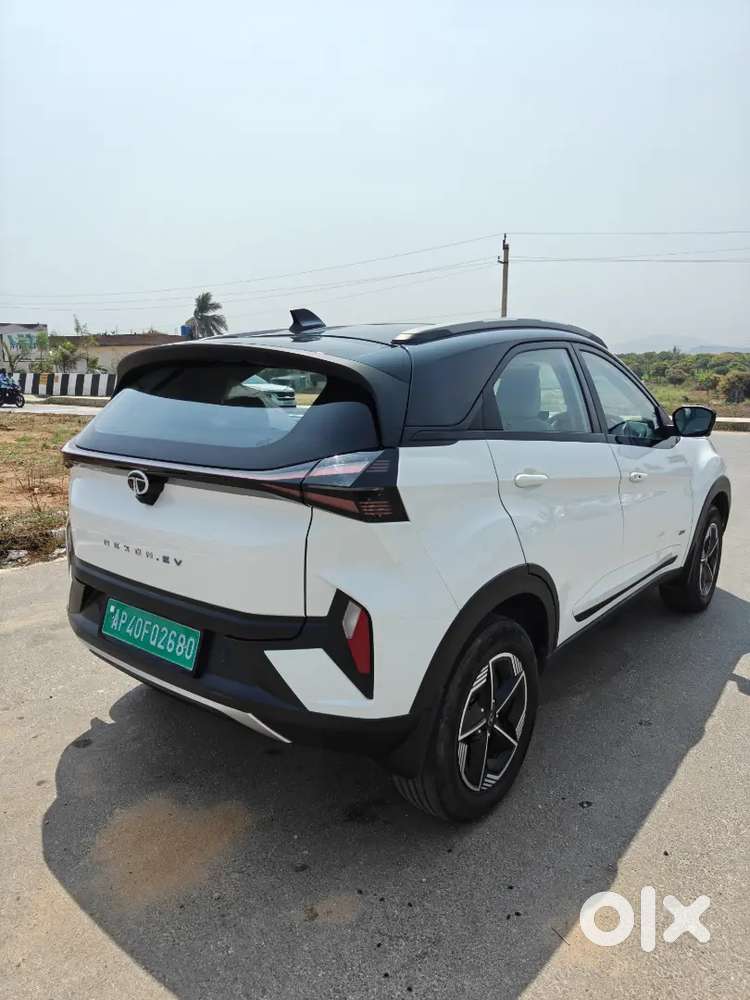 Tata Nexon Ev Top-end , With Sunroof And Fast Charger Available, Jbl