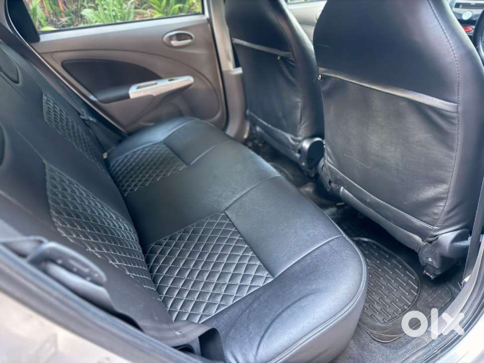 Toyota Etios Liva, 2012, Petrol