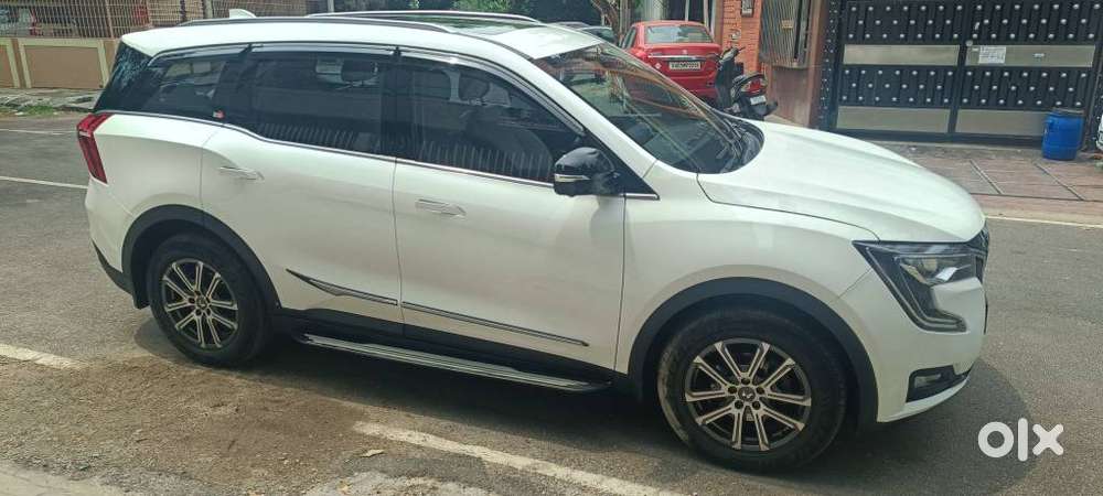 Mahindra Xuv700 2.2 Ax 7 Diesel Mt Luxury Pack Str, 2022, Diesel