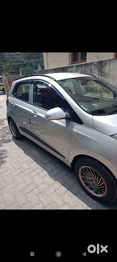 Hyundai Grand I10 1.2 Crdi Sportz, 2015, Diesel