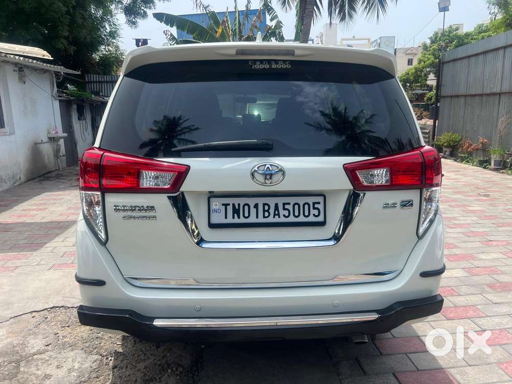 Toyota Innova Crysta 2.8z Automatic, 2016, Diesel