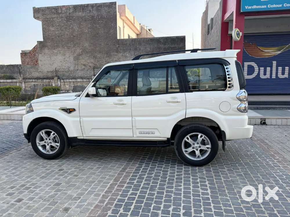 Mahindra Scorpio Classic 2016 Diesel 92000 Km Driven
