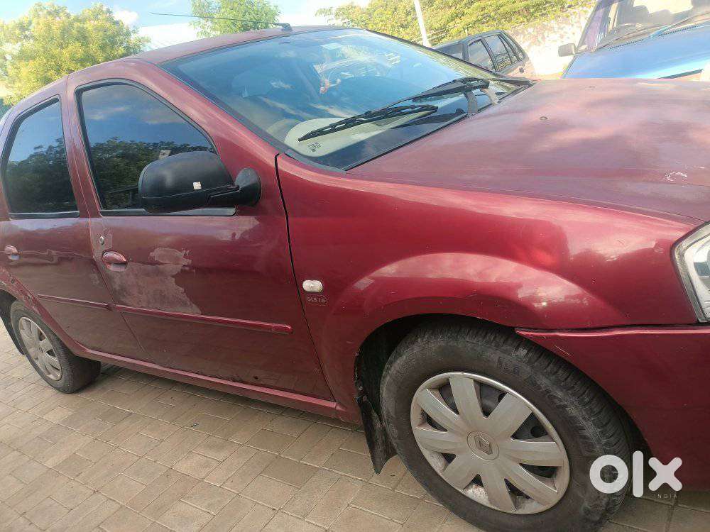 Mahindra Renault Logan, 2008, Petrol
