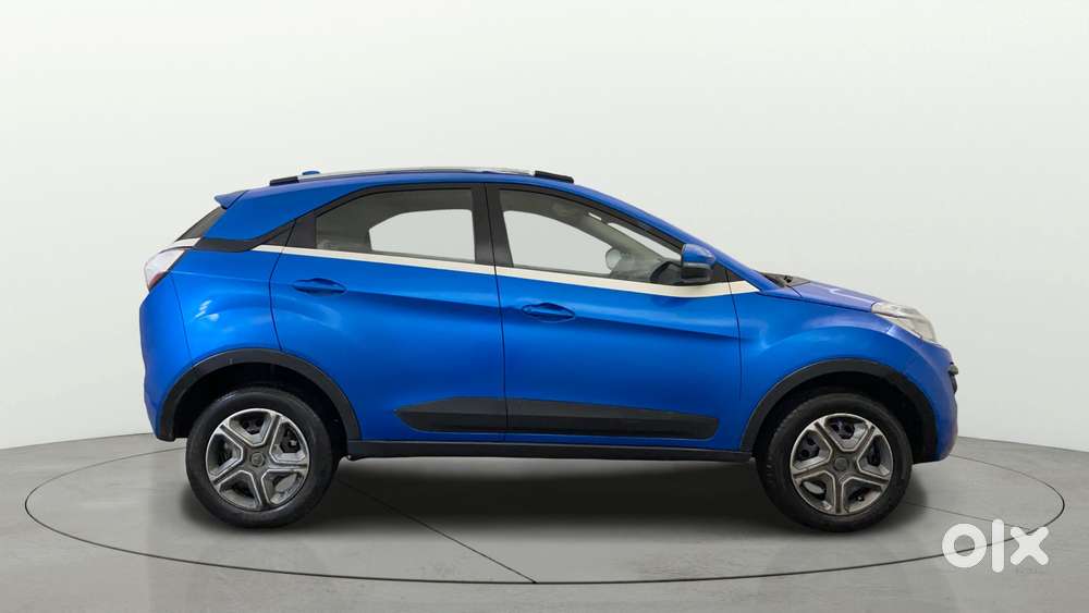 Tata Nexon 1.2 Revotron Xt, 2018, Petrol