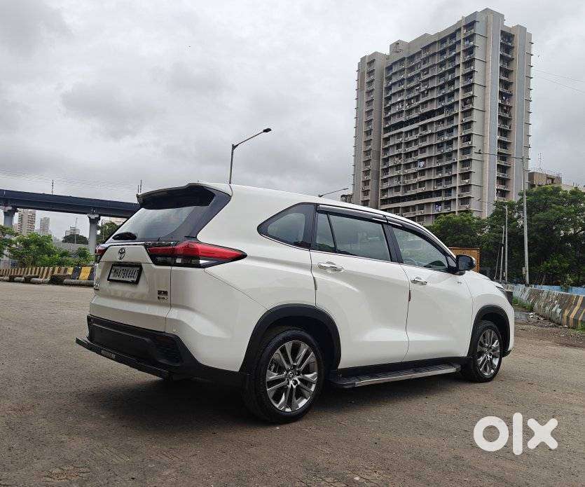 Toyota Innova Hycross 2.0 Zx (o) Hybrid 7 Str, 2025, Petrol