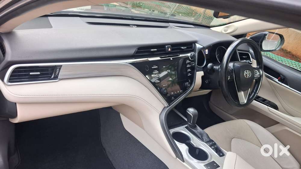 Toyota Camry Hybrid, 2020, Petrol