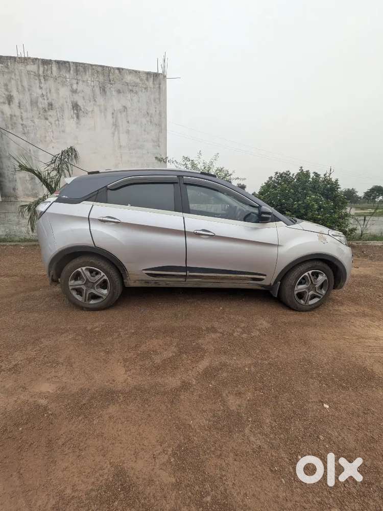 Tata Nexon Petrol 2018