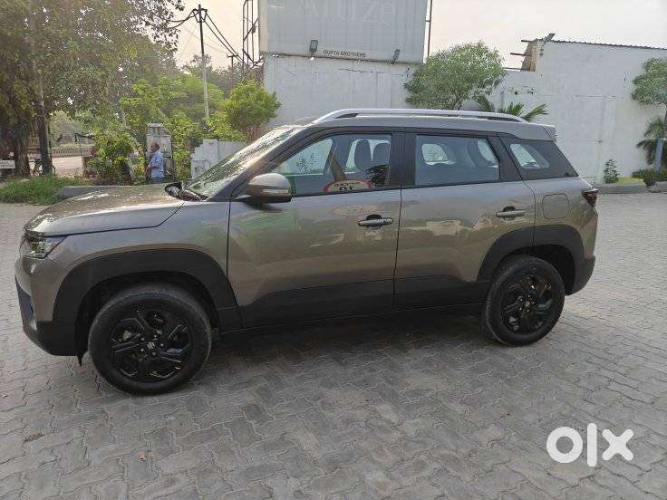Maruti Suzuki Brezza 1.5 Zxi Smart Hybrid Dual Tone, 2023, Petrol