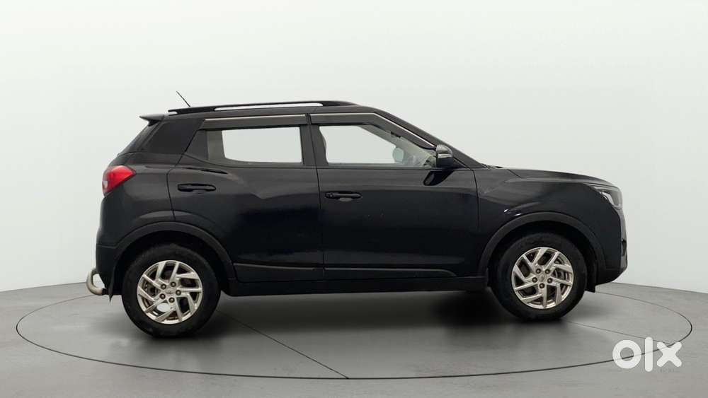 Mahindra Xuv300 W8, 2022, Petrol