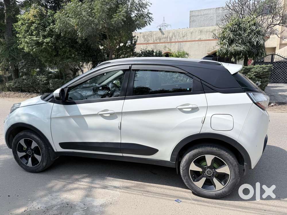 Tata Nexon 1.2 Revotron Xz Plus, 2019, Petrol