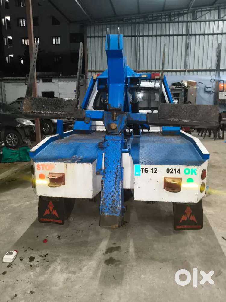 Tata Xenon Di Towing Van