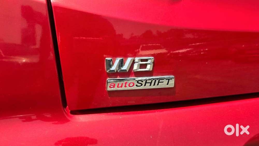 Mahindra Xuv300 1.2 W8 (o) Amt Petrol, 2022, Petrol