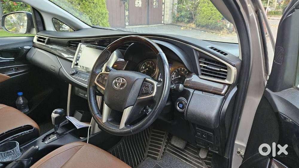 Toyota Innova Crysta [2020-ongoing] 2.4 Zx At 7 Str, 2022, Diesel