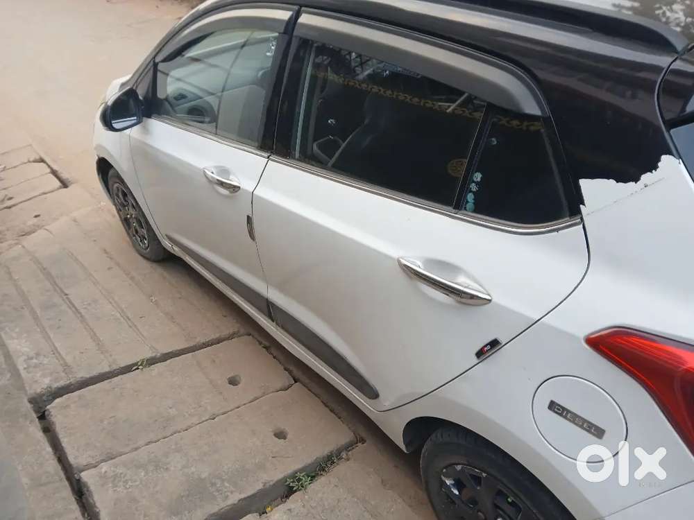 Hyundai Grand I10 2015 Diesel 87000 Km Driven