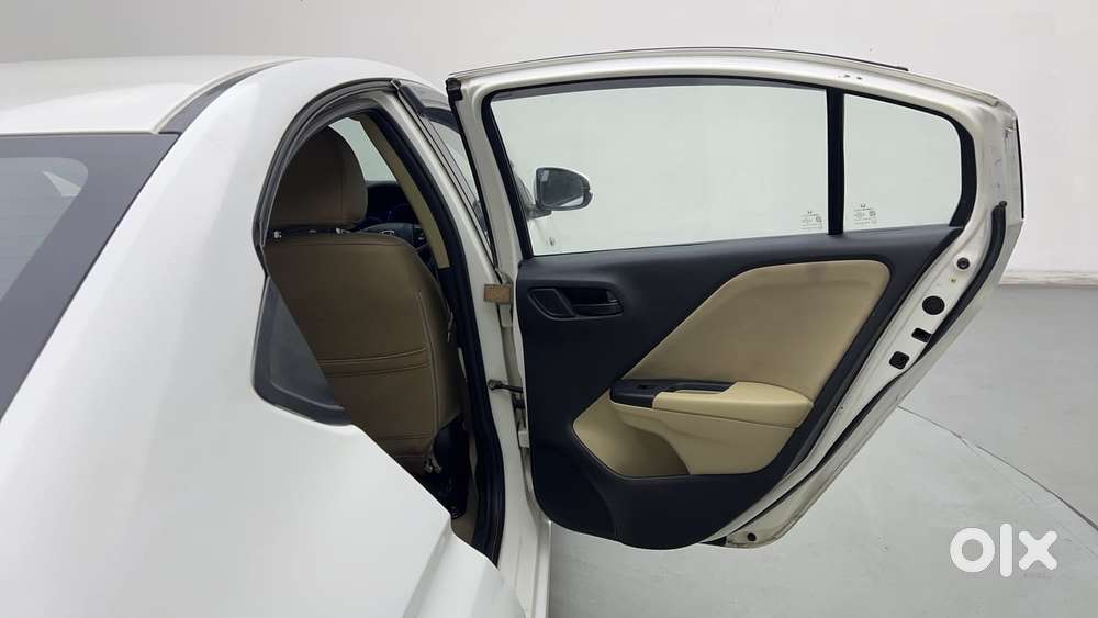 Honda City I-vtec Sv, 2015, Petrol