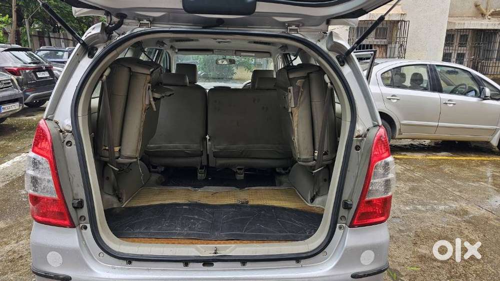 Toyota Innova 2.5 Vx 8 Seater Bs Iv, 2013, Diesel