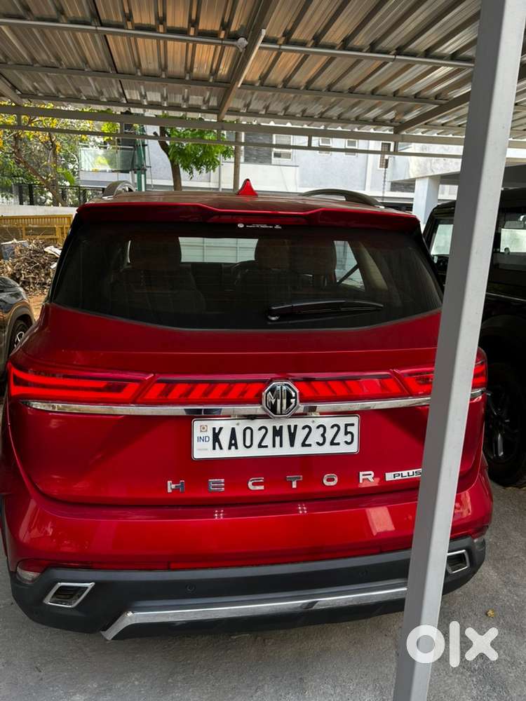Mg Hector Plus 2024 Petrol 4290 Km Driven