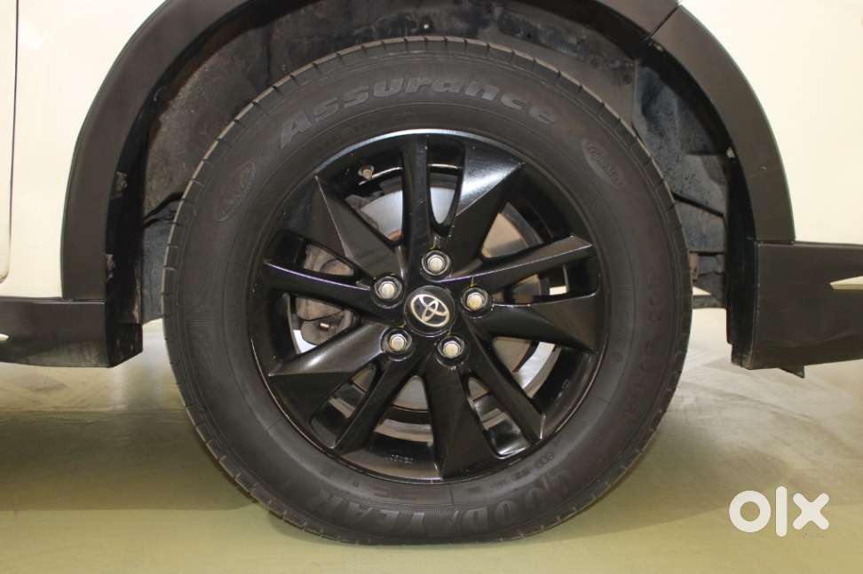 Toyota Innova Crysta Touring Sport 2.4 Mt, 2017, Diesel