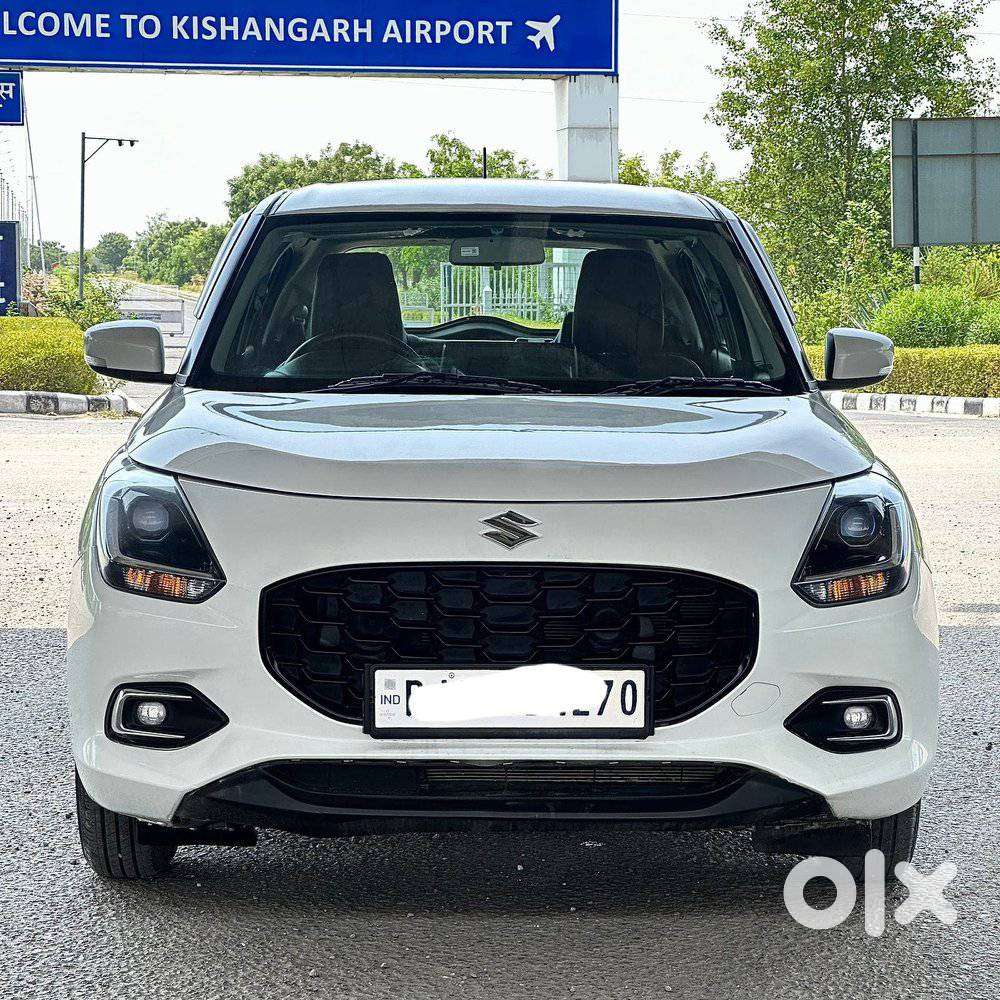 Maruti Suzuki Swift Vxi + Manual, 2025, Petrol