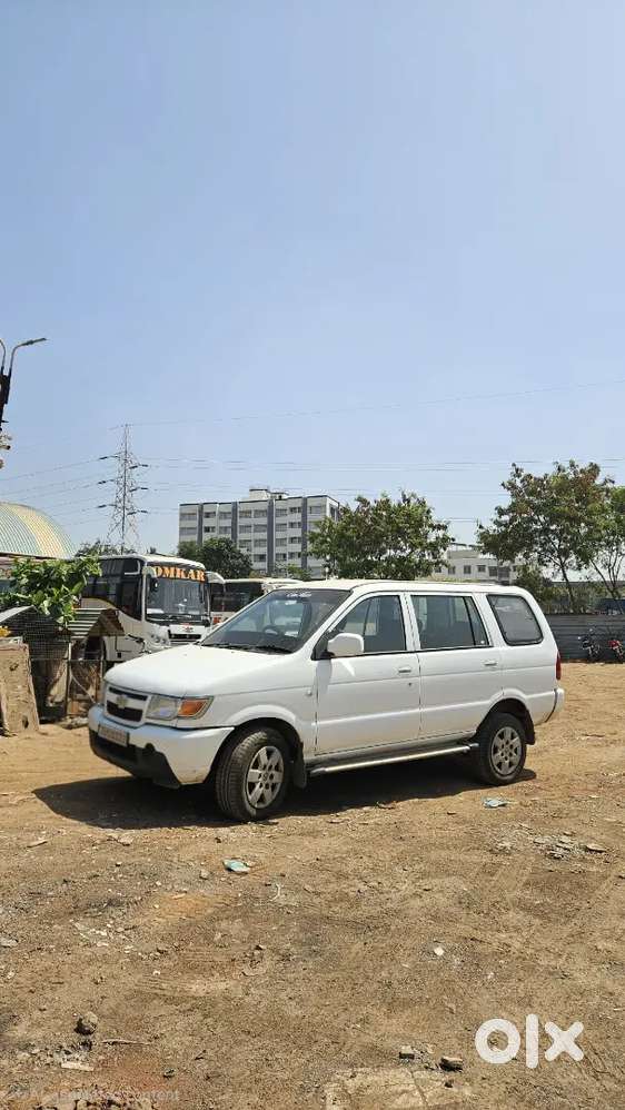 Chevrolet Tavera 2012 Car