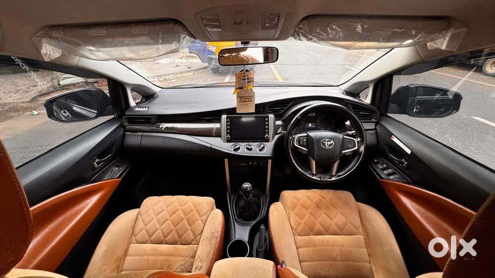 Toyota Innova Crysta 2.4 G Mt, 2023, Diesel